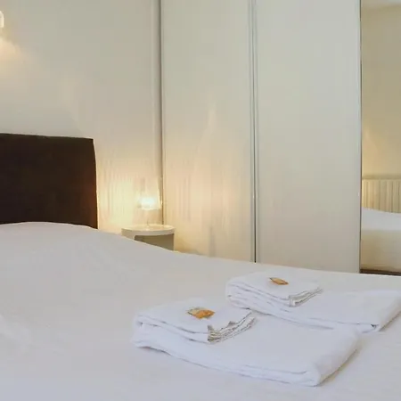 Agence Moment' Jersey Lejlighed Lille